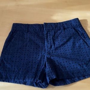NWOT Banana Republic Women's Blue W/ Eyelet Accent Chino Shorts, 4